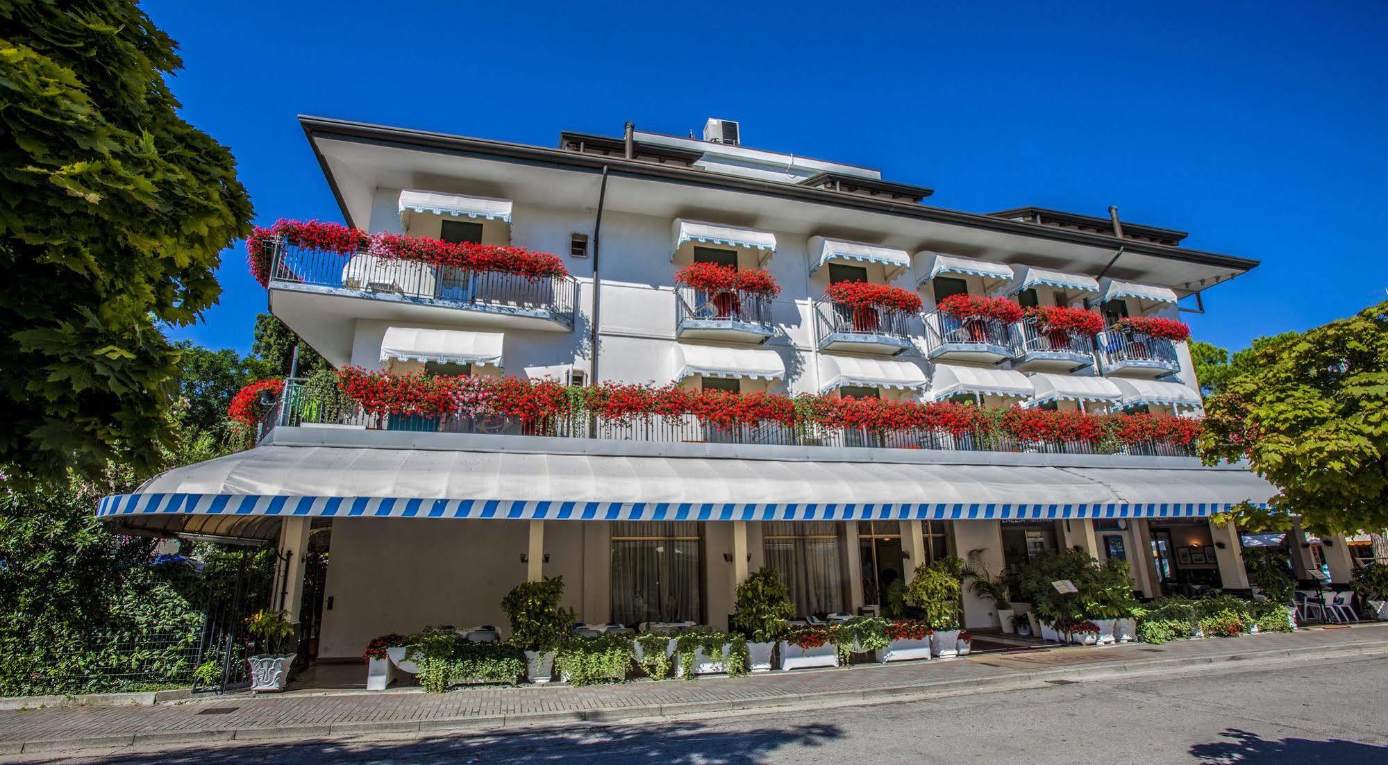 Hotel Venezia E La Villetta Lido di Jesolo Dış mekan fotoğraf